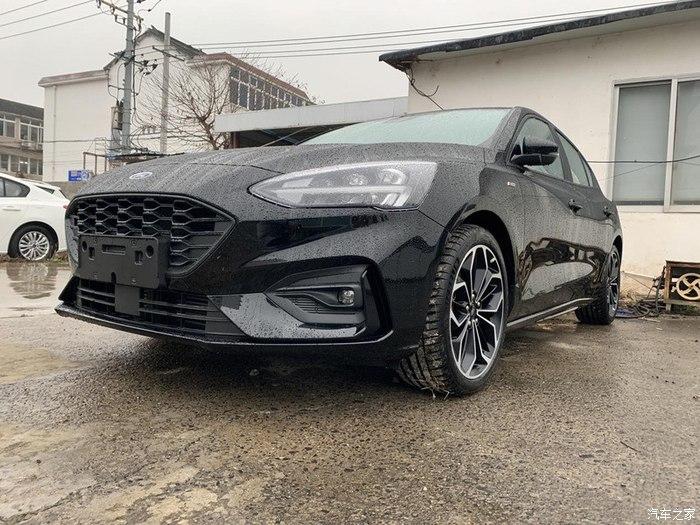 福克斯两厢朋克黑分享喜提爱车可喜可贺