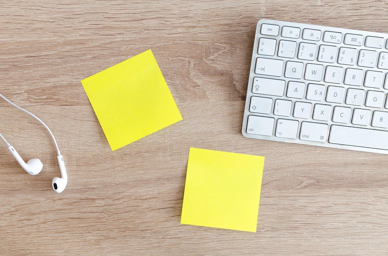 3. 慢慢按压粘贴