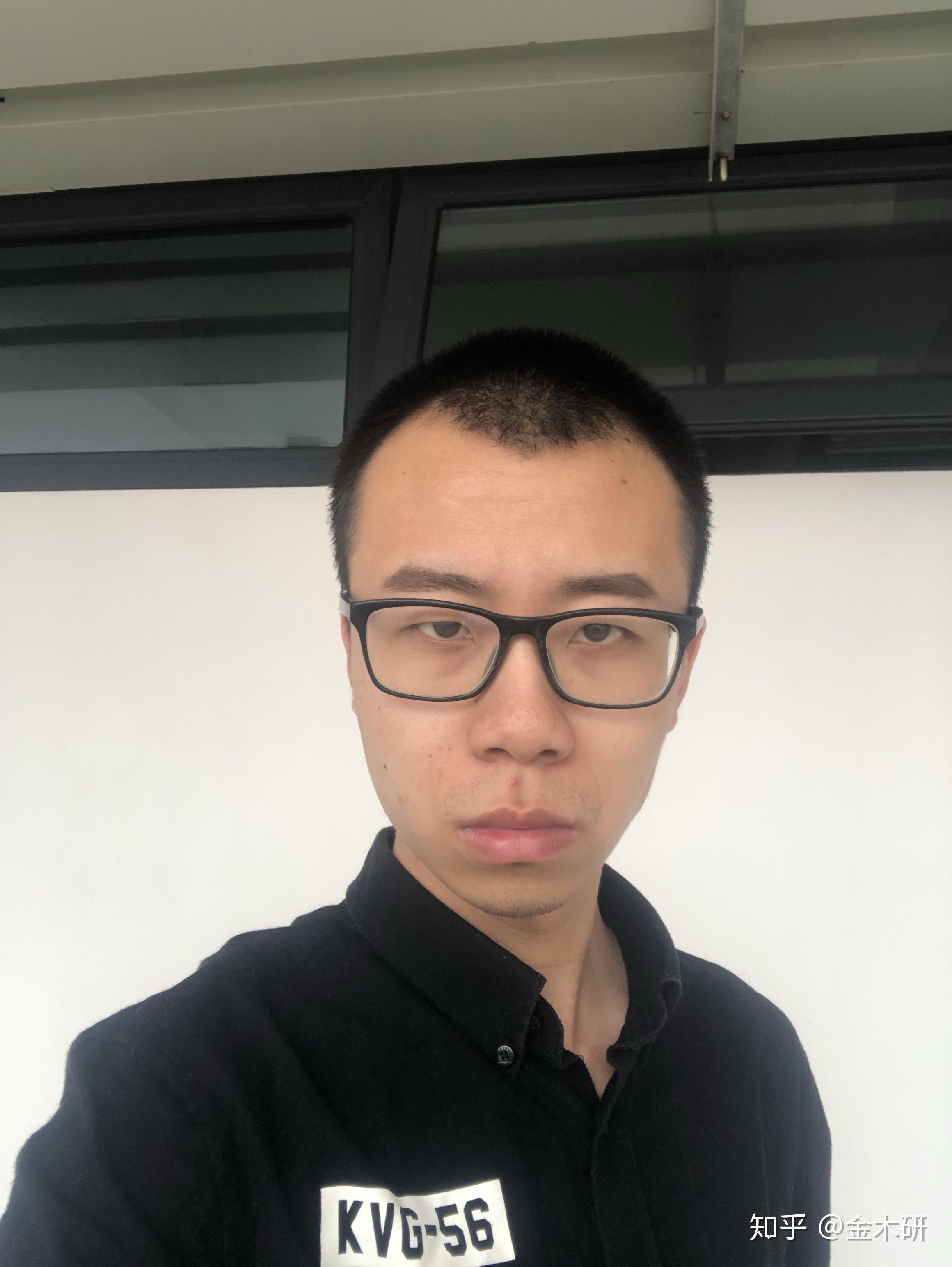 发际线高且m型发际线的男人适合什么发型?额头较大? - 知乎