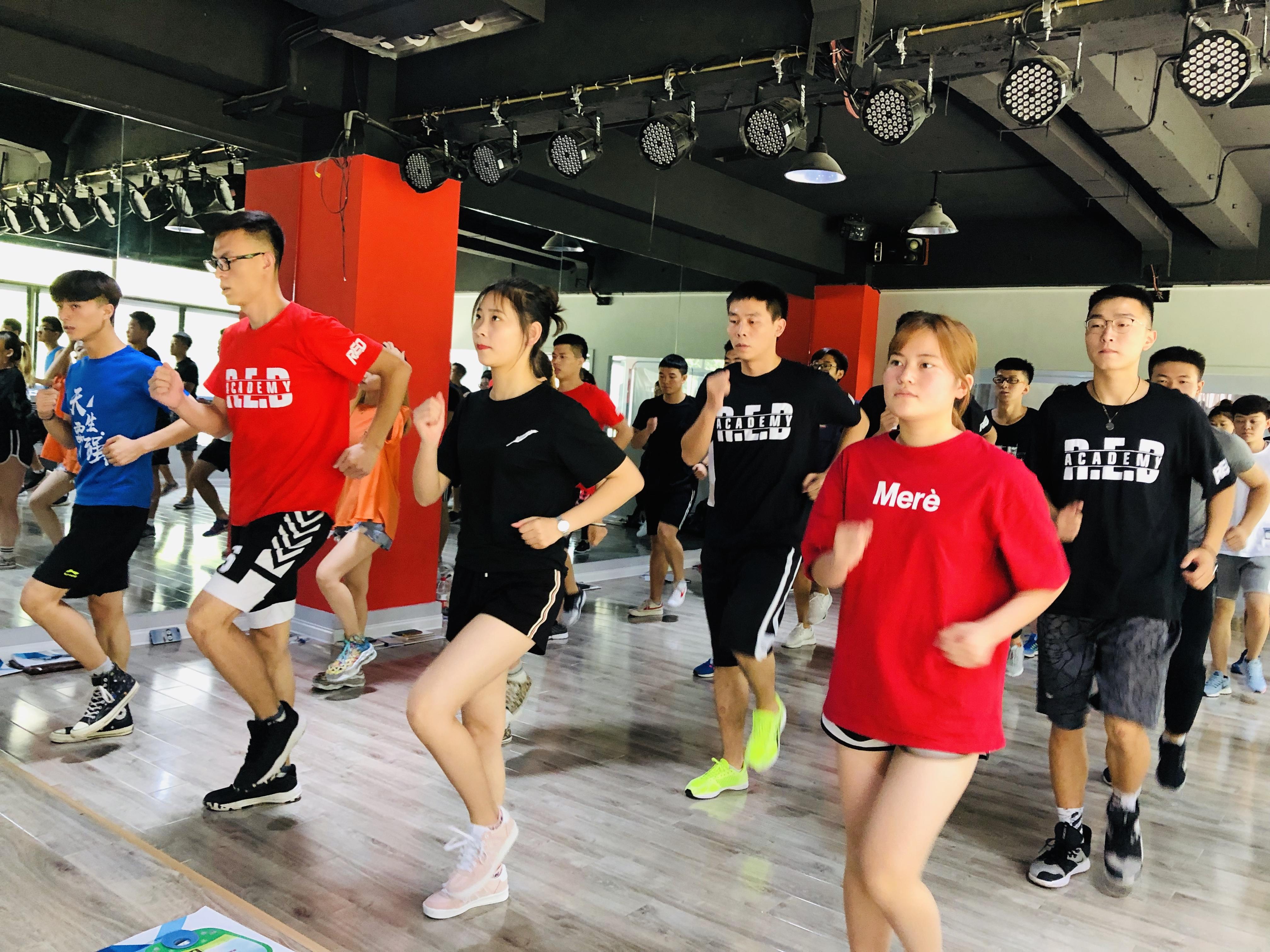 揭秘瑞德健身学院为何团课教练学员市场覆盖率这么高