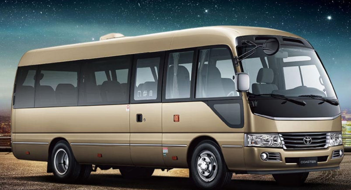 丰田考斯特14座安全系数高车身动力强时尚至尊客车之旅