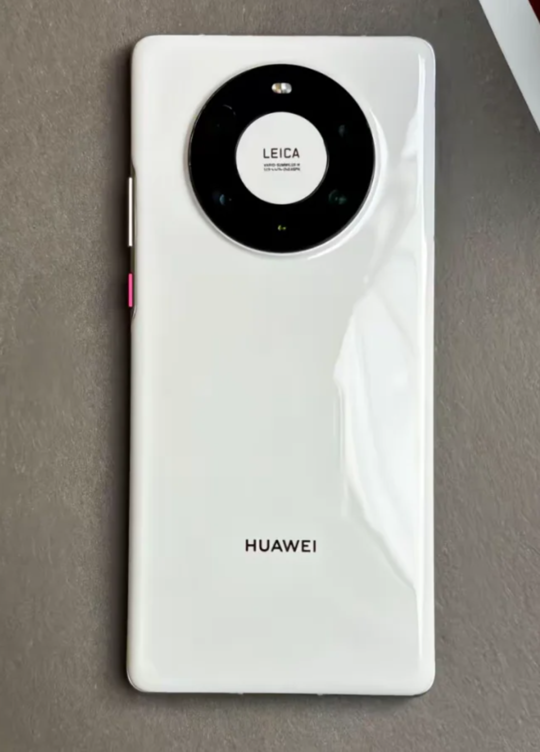 华为这款钉子户手机,直到现在都赢麻了