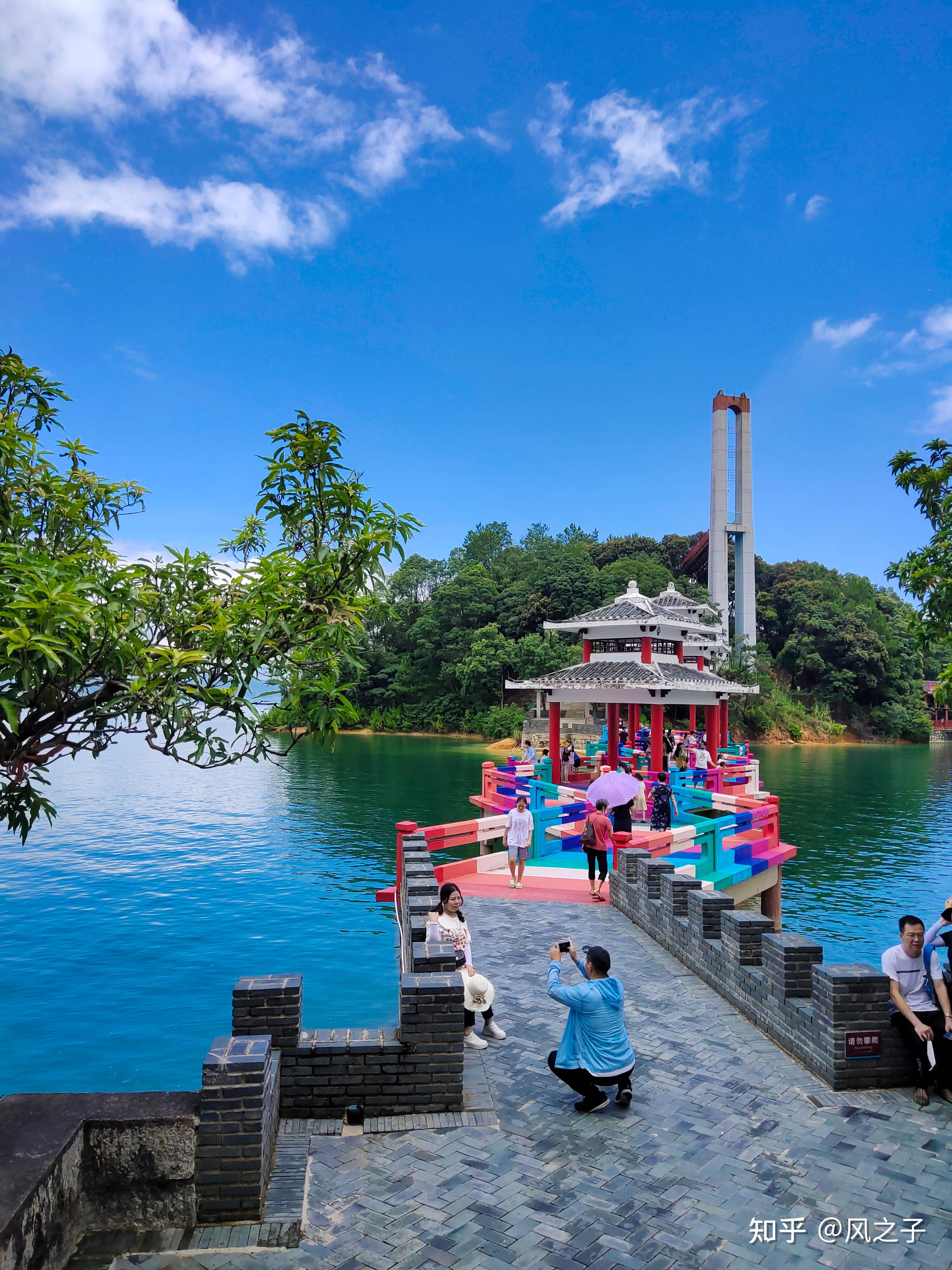 游玩时间3小时【南园古村】据潘氏族谱记载,古村落位于河源县之东,其