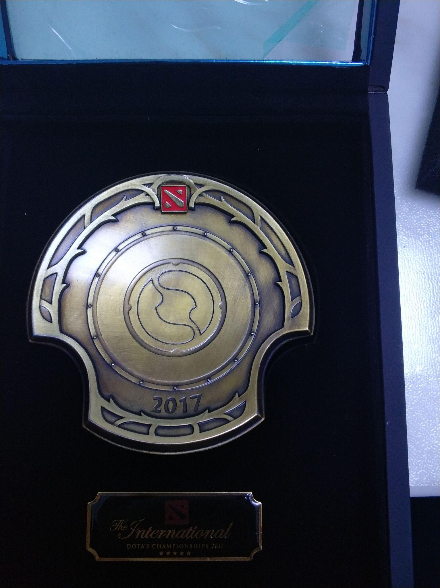 dota2,ti7本子送的不朽盾和肉山模型有没有人收到了?