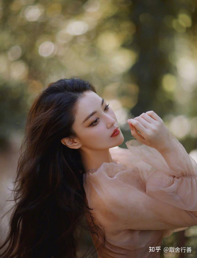 如何评价女星张馨予? - 知乎