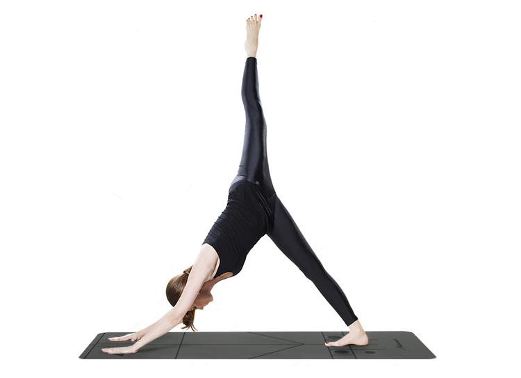 瑜伽套路11——拜日式2