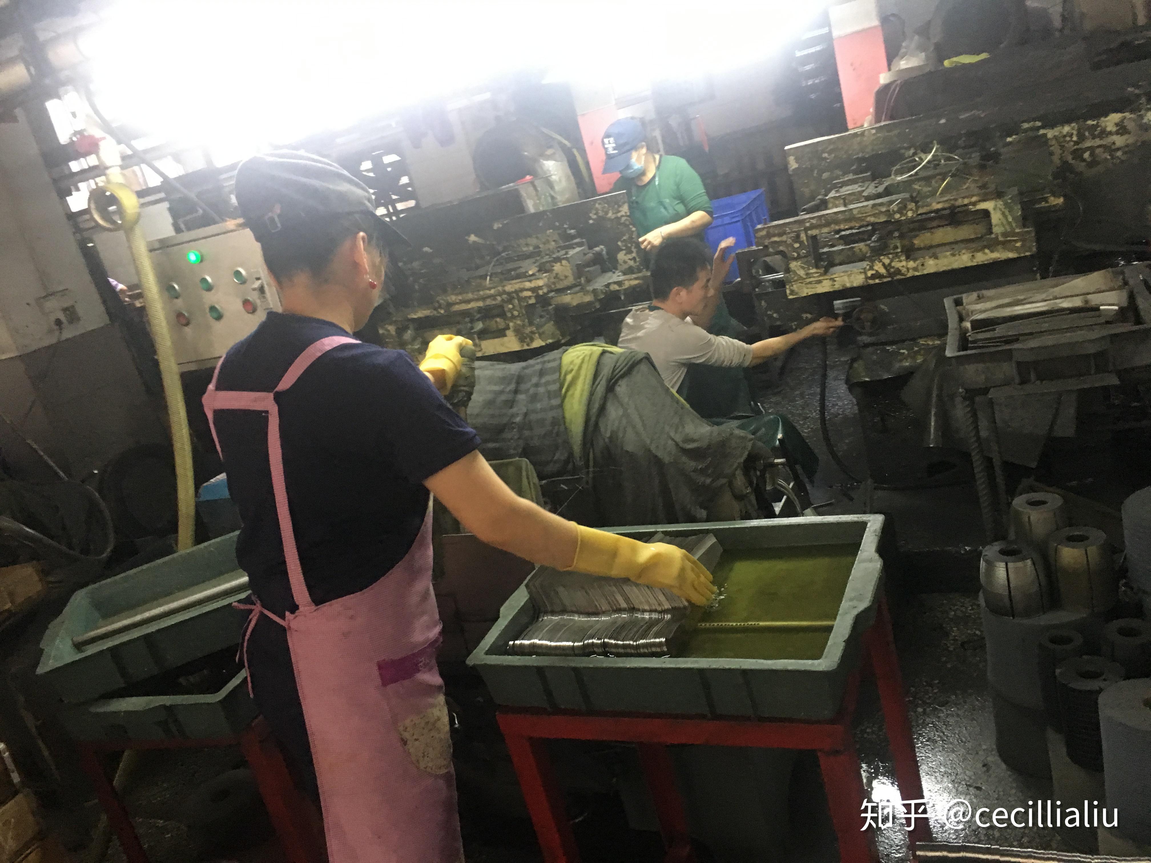 【探厂】看看老铁匠厨刀的现代制作工序流程（多图，慎入） - 知乎