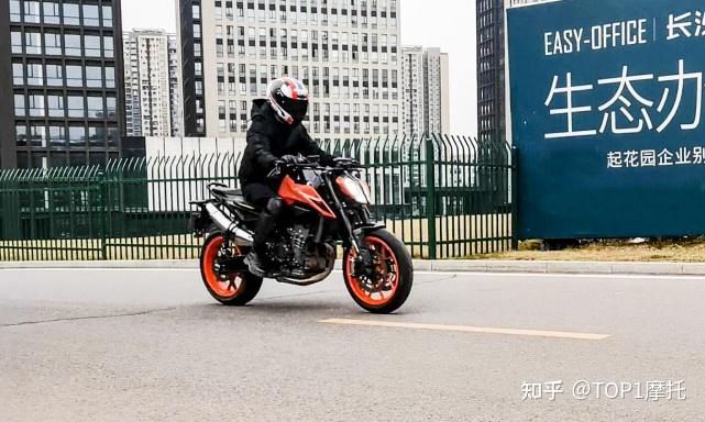 弯道手术刀 KTM 790 Duke最怂试驾——按奈不住地暴躁 - 知乎