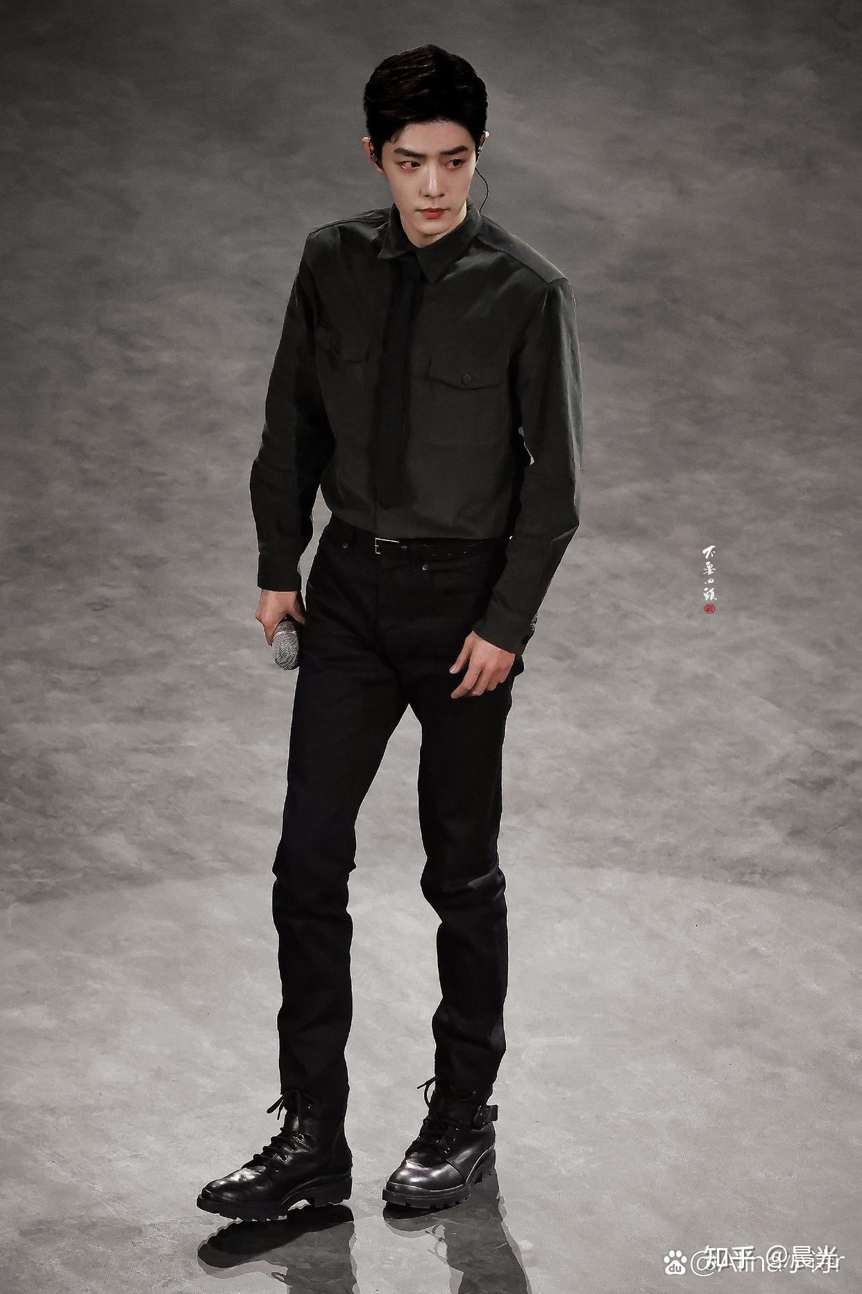 如何评价x玖少年团肖战的身材? - 知乎