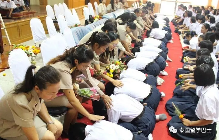 泰国教师节是每年的1月16号,教师节当天会放假一天.