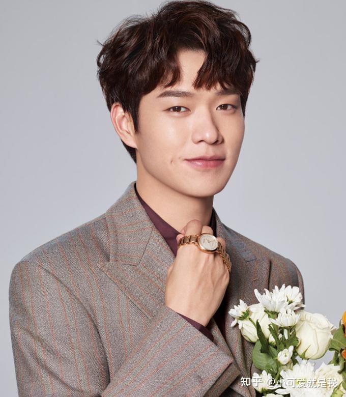 何晋龙解读丑帅丑帅是一种什么样的体验