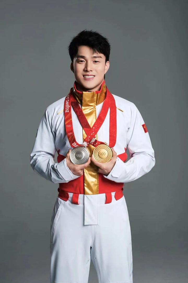 齐广璞参与多场五四青年节专题活动传递追求卓越的青春榜样力量