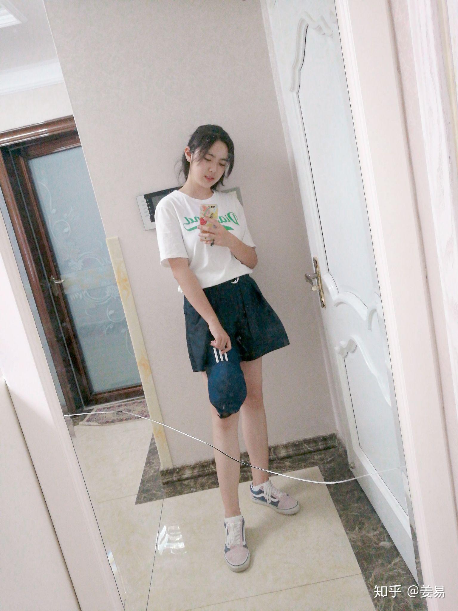 女生175的个子体重58公斤算胖吗