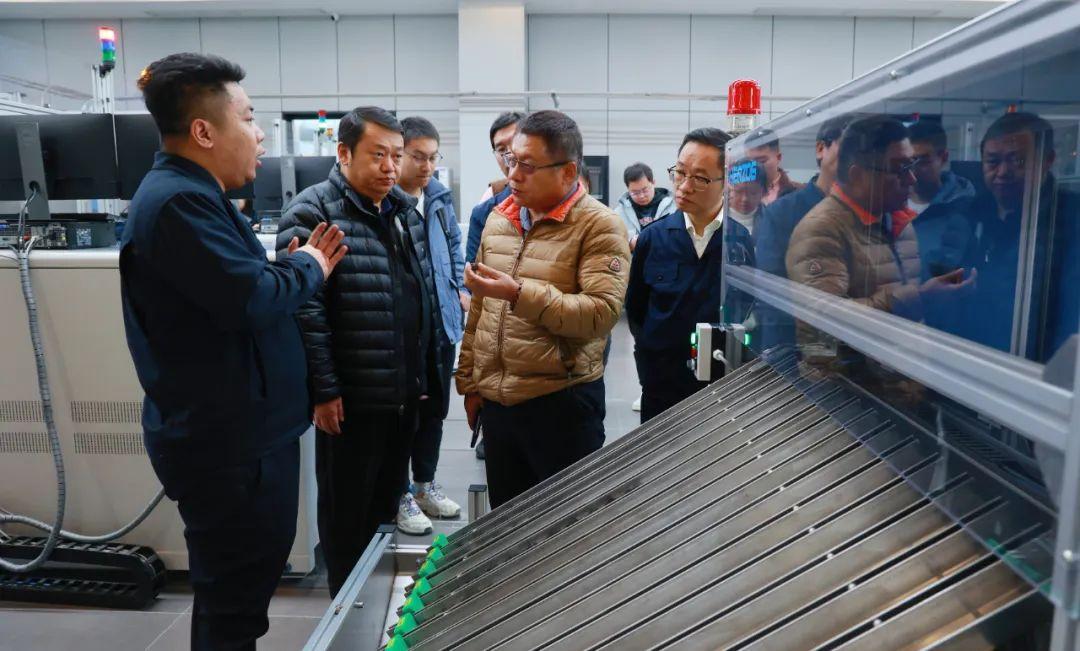 天津大学宣怀学院院长,九安医疗董事长刘毅一行到荣程集团参观调研