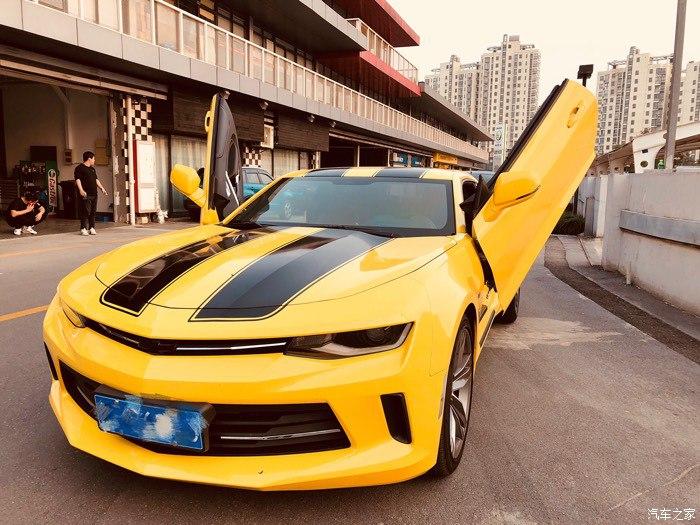 2017款科迈罗剪刀门加芒果排气改装作业