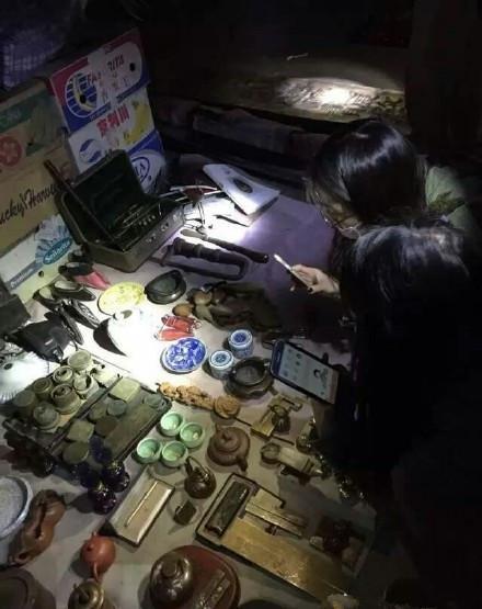 凌晨三点,去北京大柳树的鬼市淘宝是种怎样的