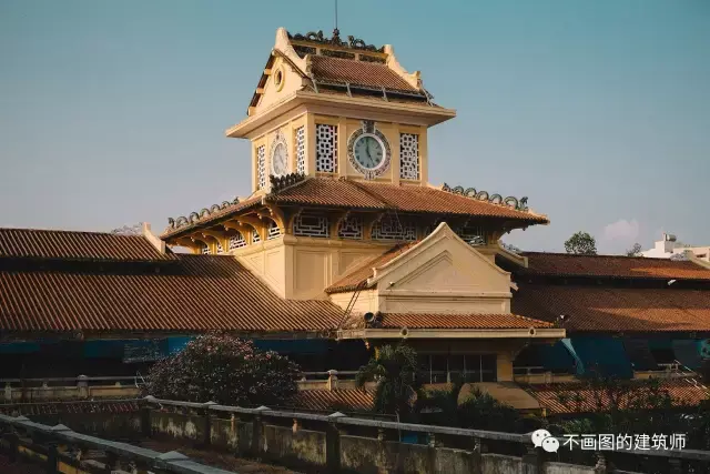 越南曾今是中国的藩属国,古称"交趾",跟脚趾头有关系,所以在vtn办公室