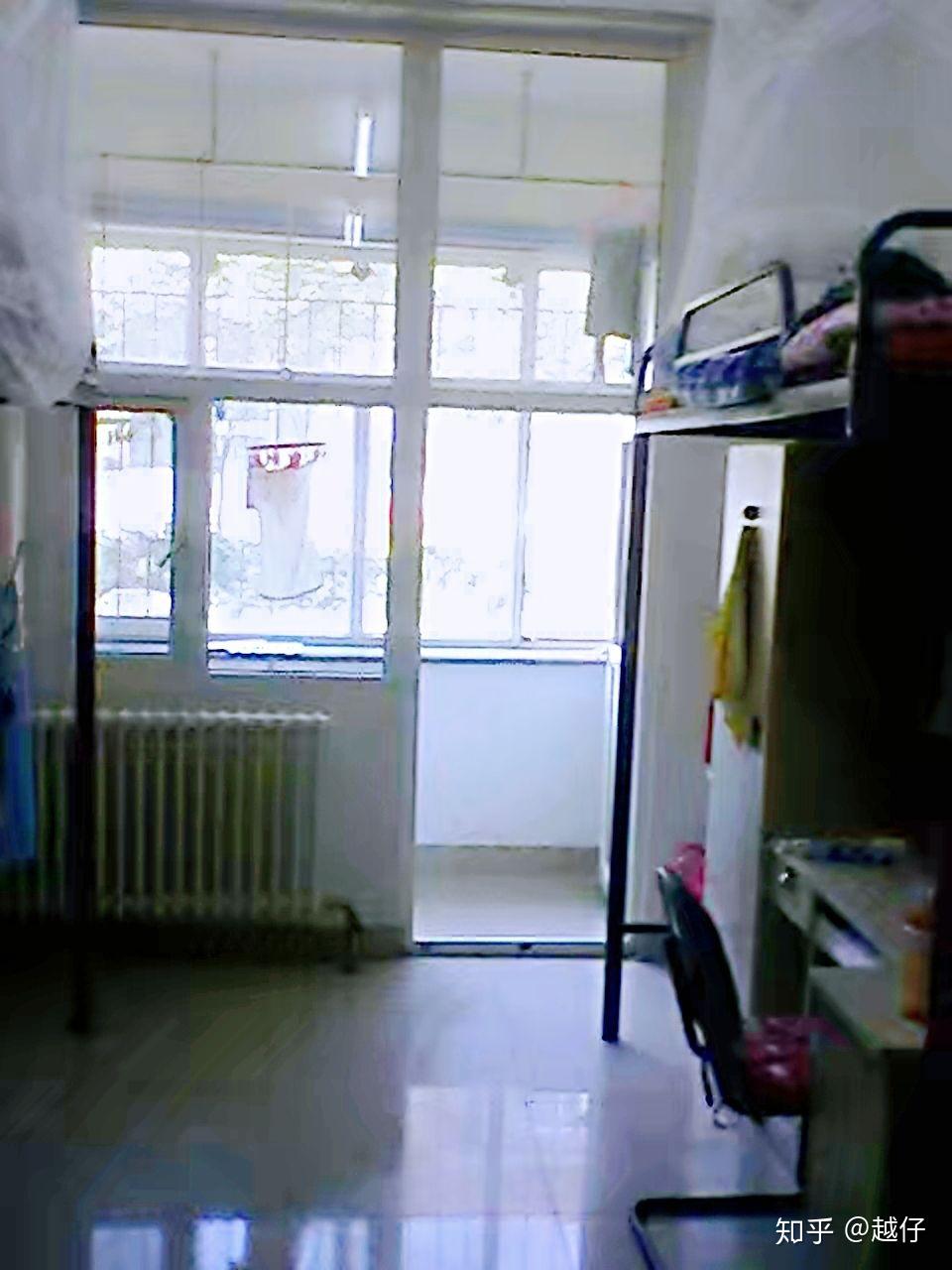 吉林财经大学的宿舍长什么样呀