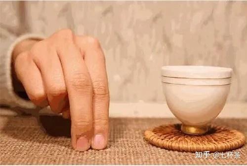 中國茶文化禮儀知識🍵——什麼是叩指禮? - 知乎