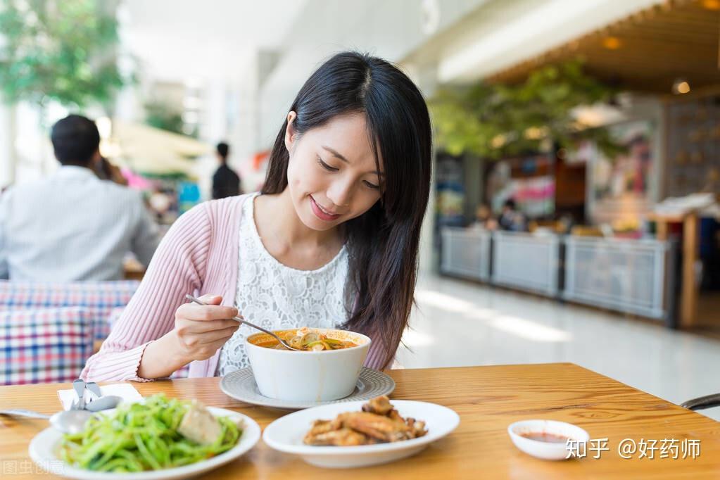 身体肠胃消化系统需要有一个进食记忆,如果你三餐不定时,身体就不知道