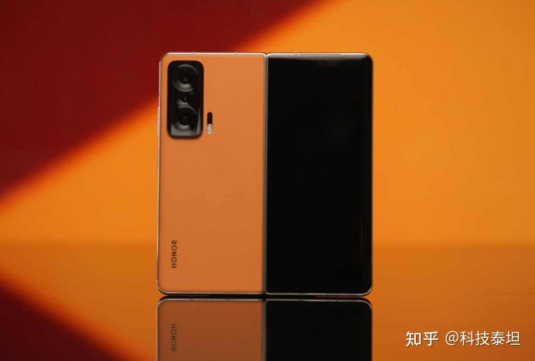 揭秘荣耀magic v折叠屏爆火的背后,荣耀是如何弯道超车的? - 知乎