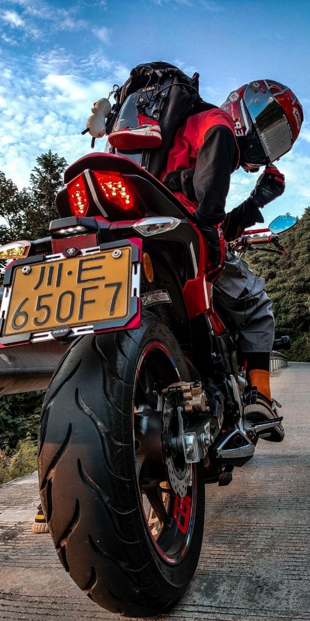 有那些关于摩托车好看的壁纸?