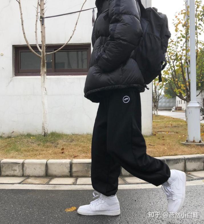 男生穿白色aj中帮搭配什么衣服更好看? - 知乎