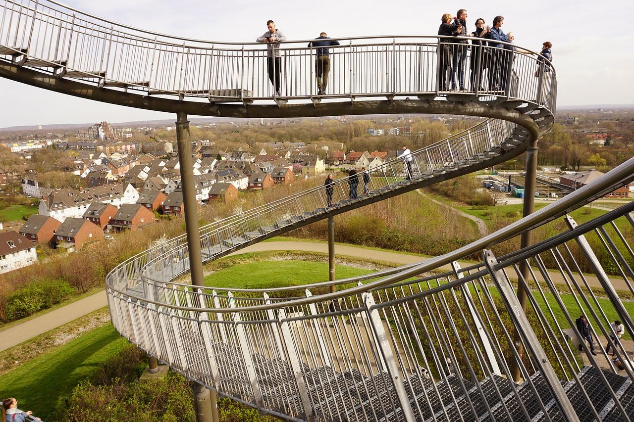 2. M地块周边配套