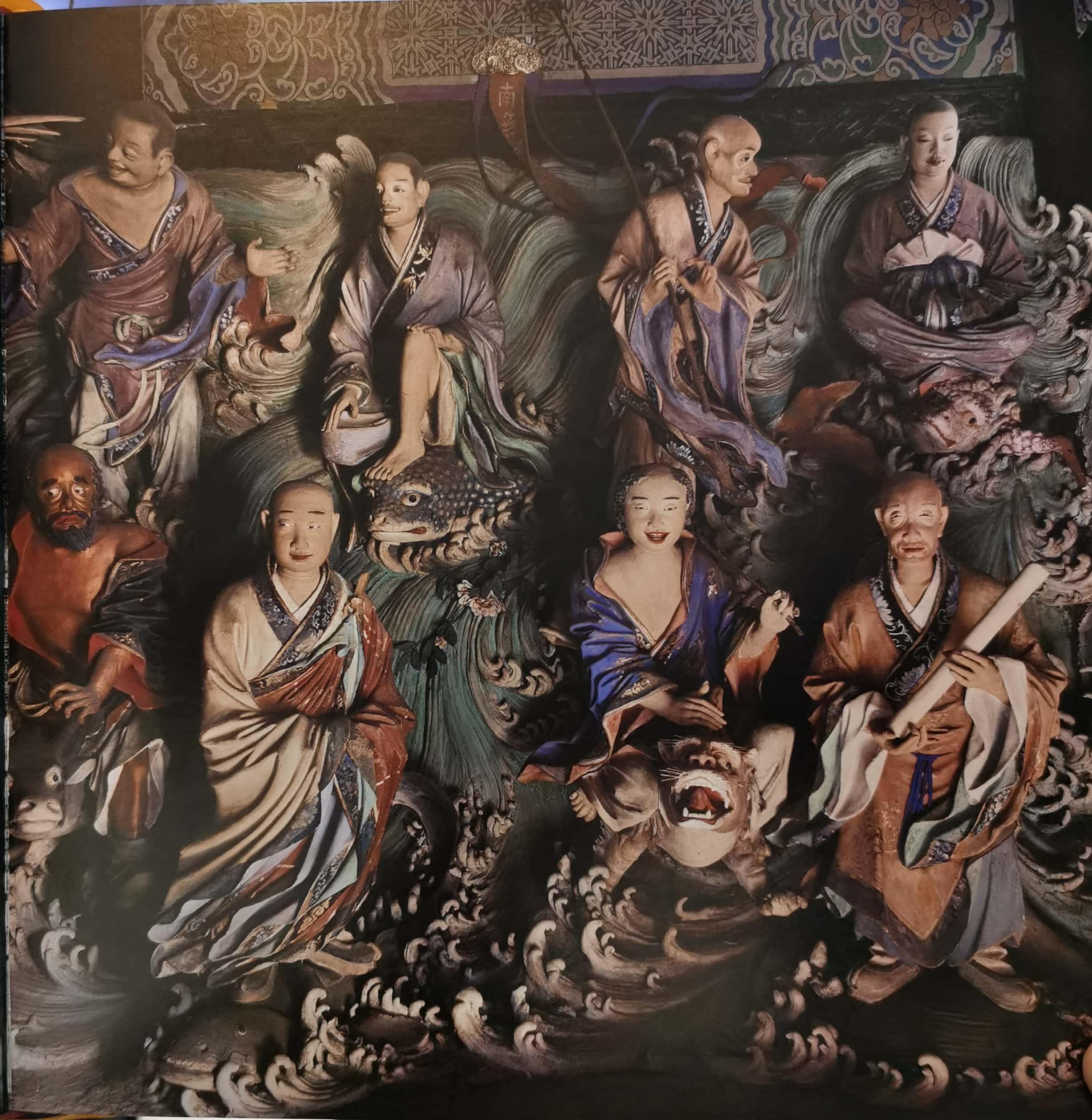 昆明筇竹寺五百罗汉被誉为东方雕塑艺术宝库中一颗璀璨的明珠其艺术