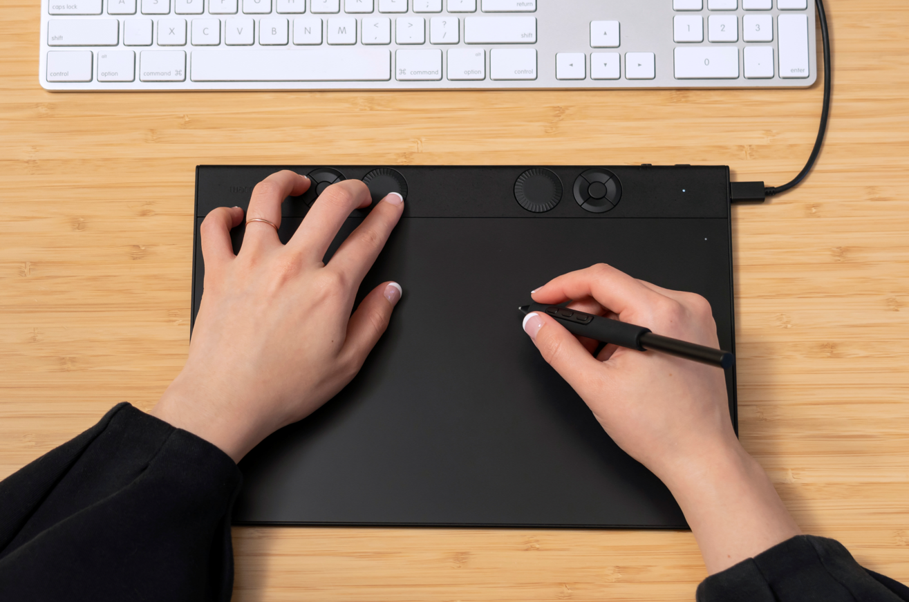 Wacom发布新一代旗舰Intuos Pro专业数位板 开创创作流程新纪元 - 知乎