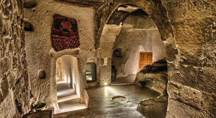 土耳其不仅有热气球,还有穿越19世纪的洞穴酒店,带你体验最原始的浪漫