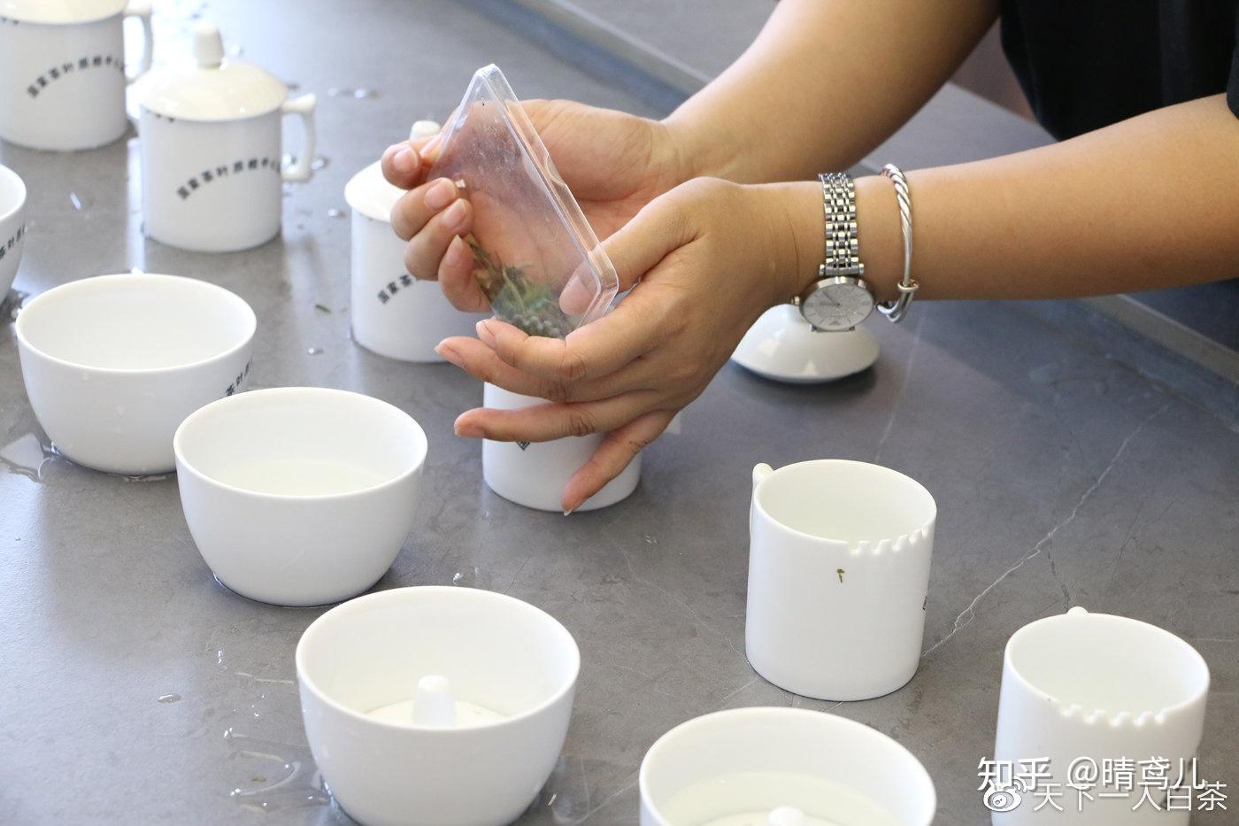 1 审评用具和场所