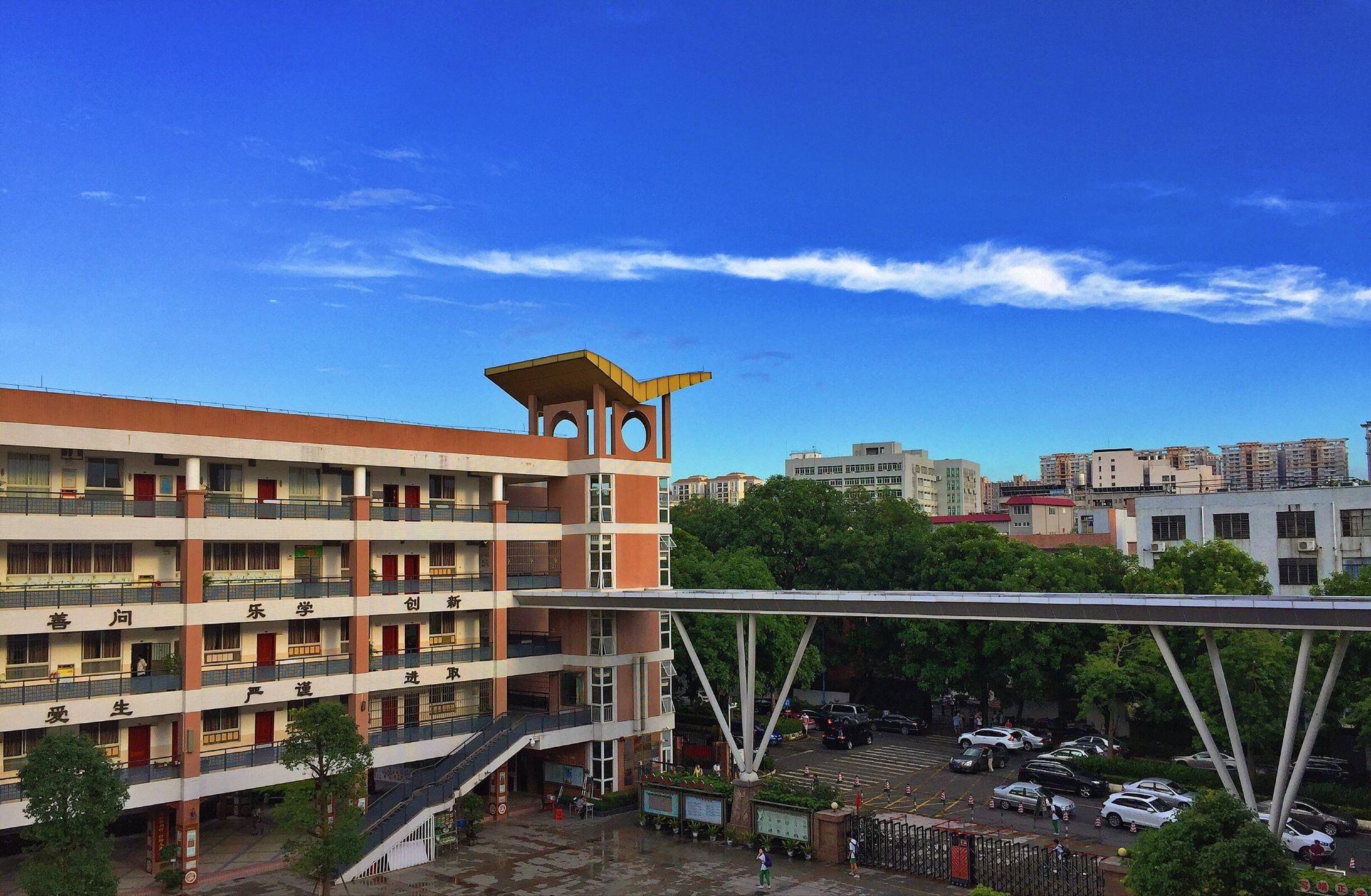 在广州市第四十七中学汇景实验学校就读是什么体验