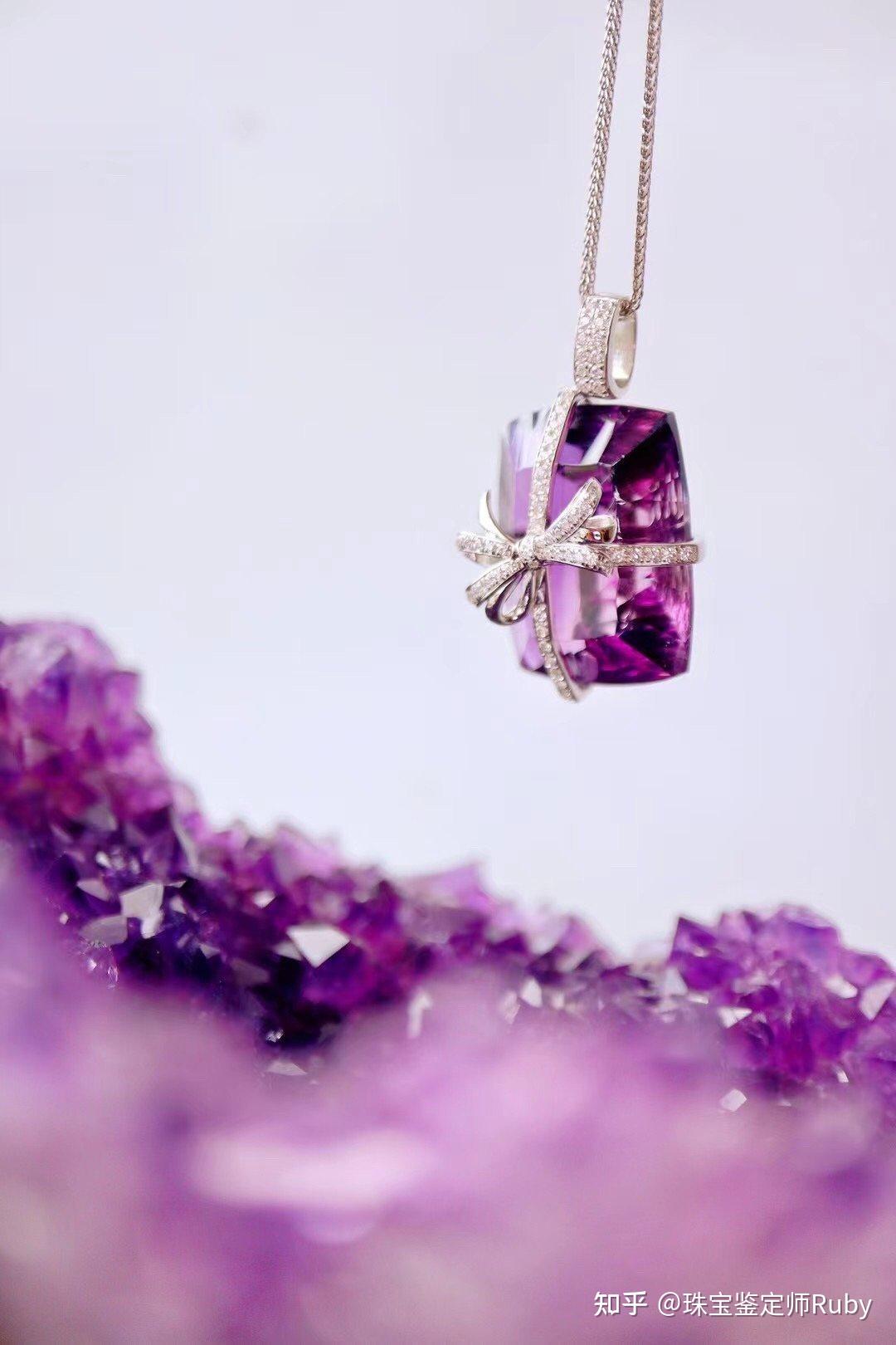 为什么说女生适合戴紫水晶呢?