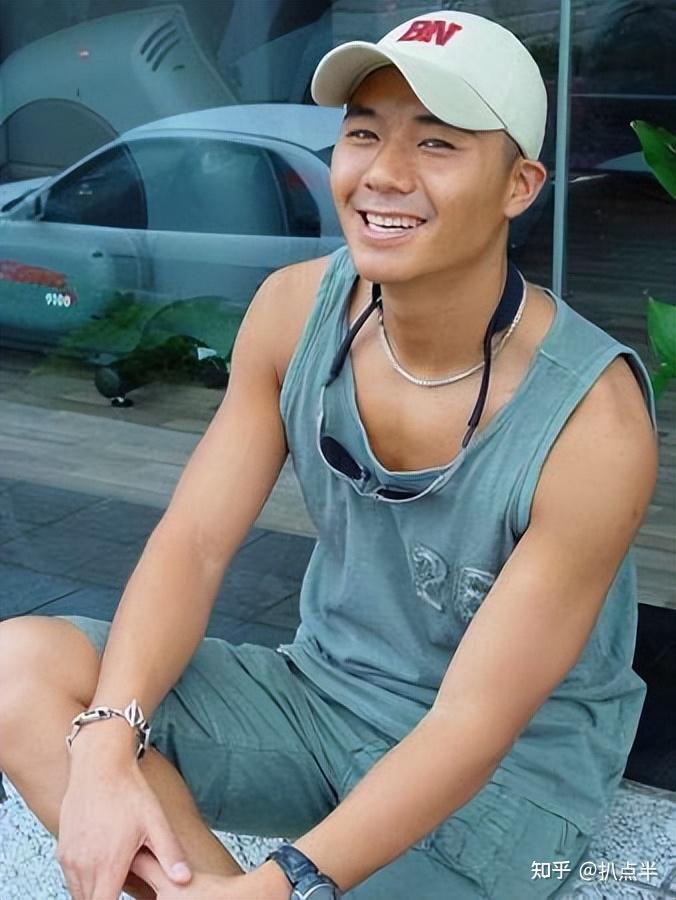 “何炅接班人”沈凌:为何在事业巅峰忽然陨落?选择大于努力 - 知乎