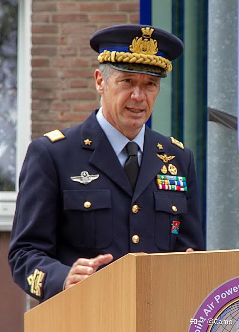 空军冬装迷彩服 - 实验室设备网