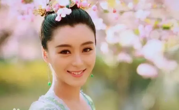 王亚楠夜天子即将开播再塑古装经典形象巅峰