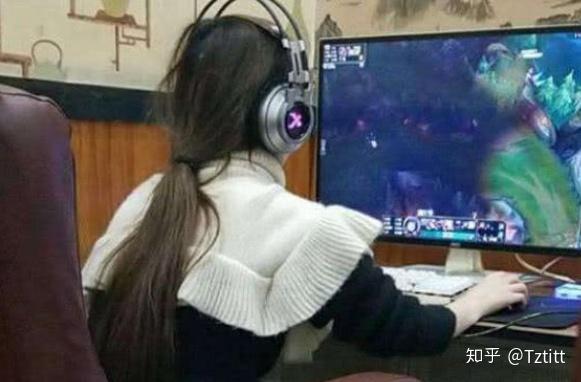 小的笔记本电脑