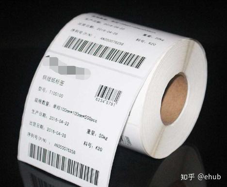 托)上贴有一张标签,该标签除了sku编码外,还有一些sku物料名称,包装