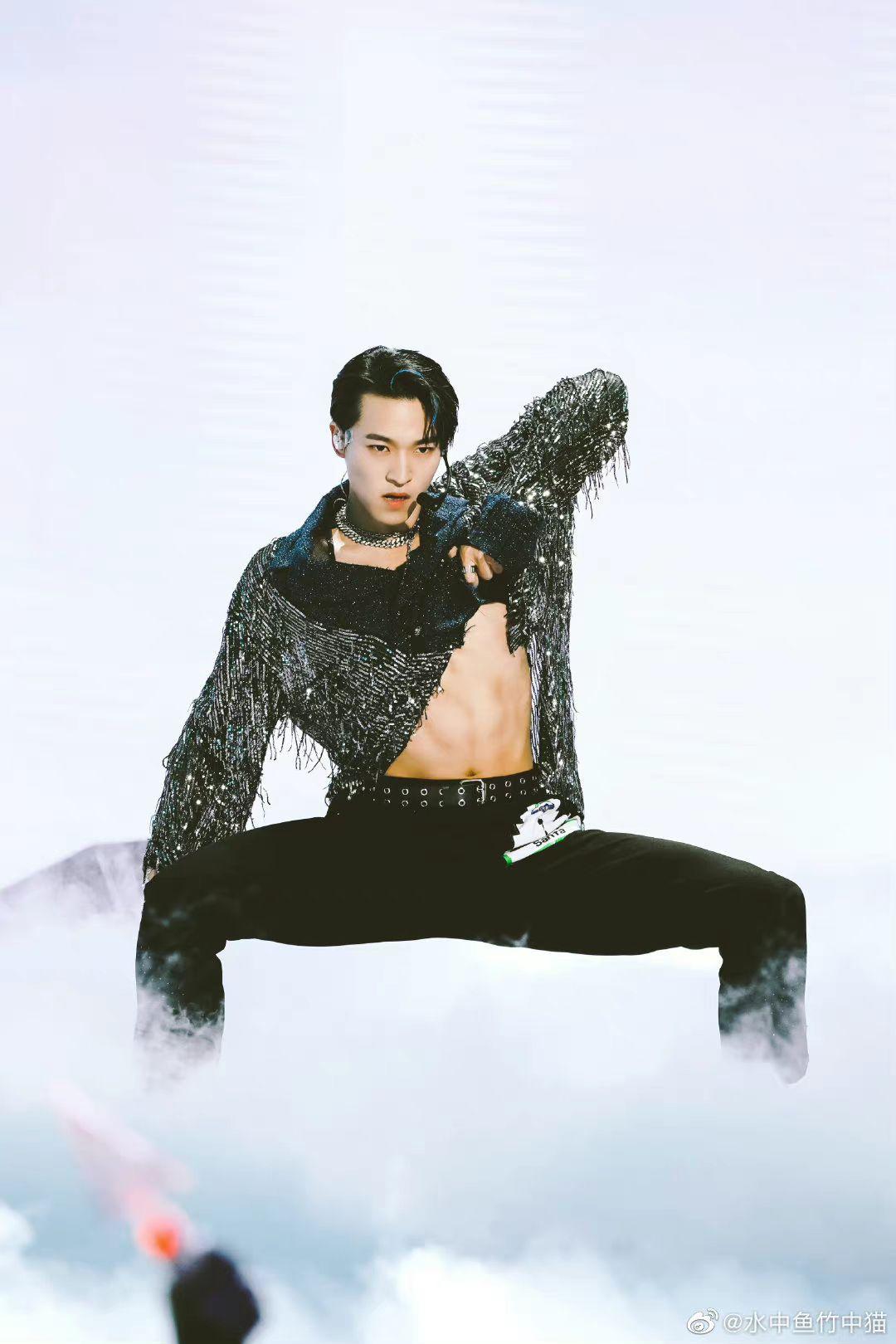 拆解街舞世界冠军赞多的专业男模身材