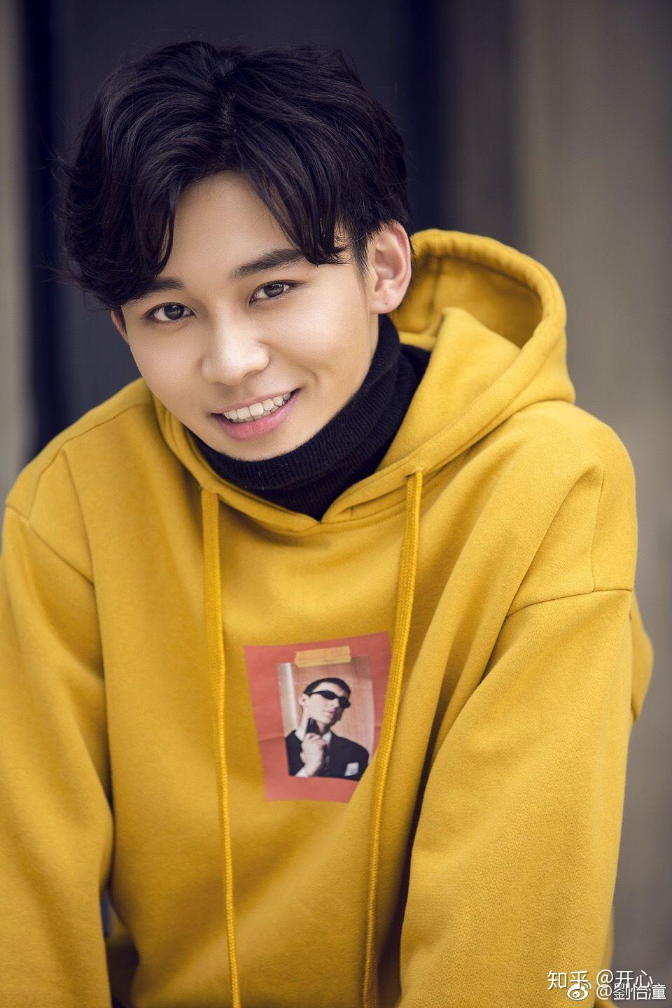 有没有刘怡潼很好看的图片