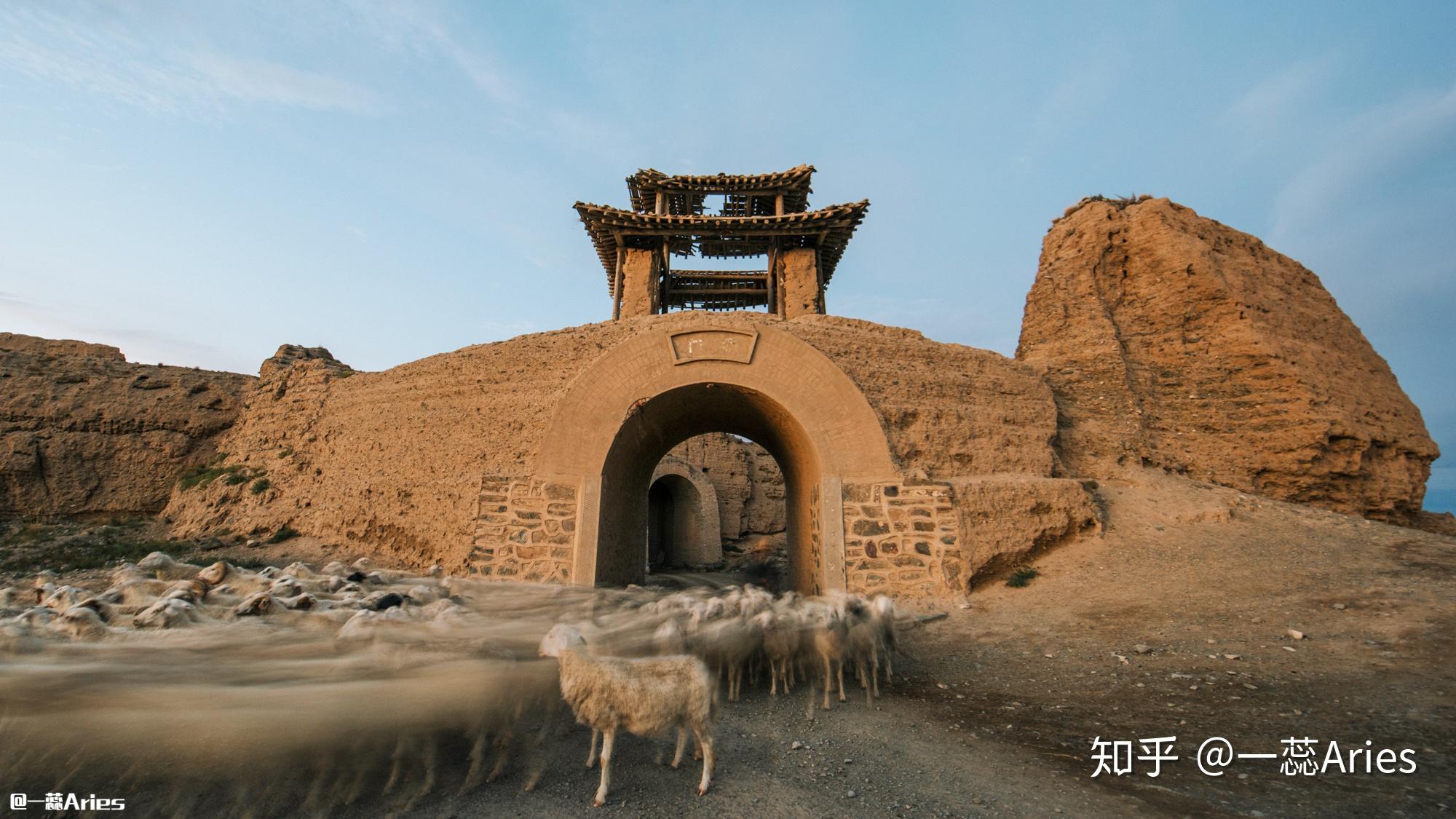 如今的永泰古城任就保持著400年前的狀態,似血的殘陽燃燒著大地,時光