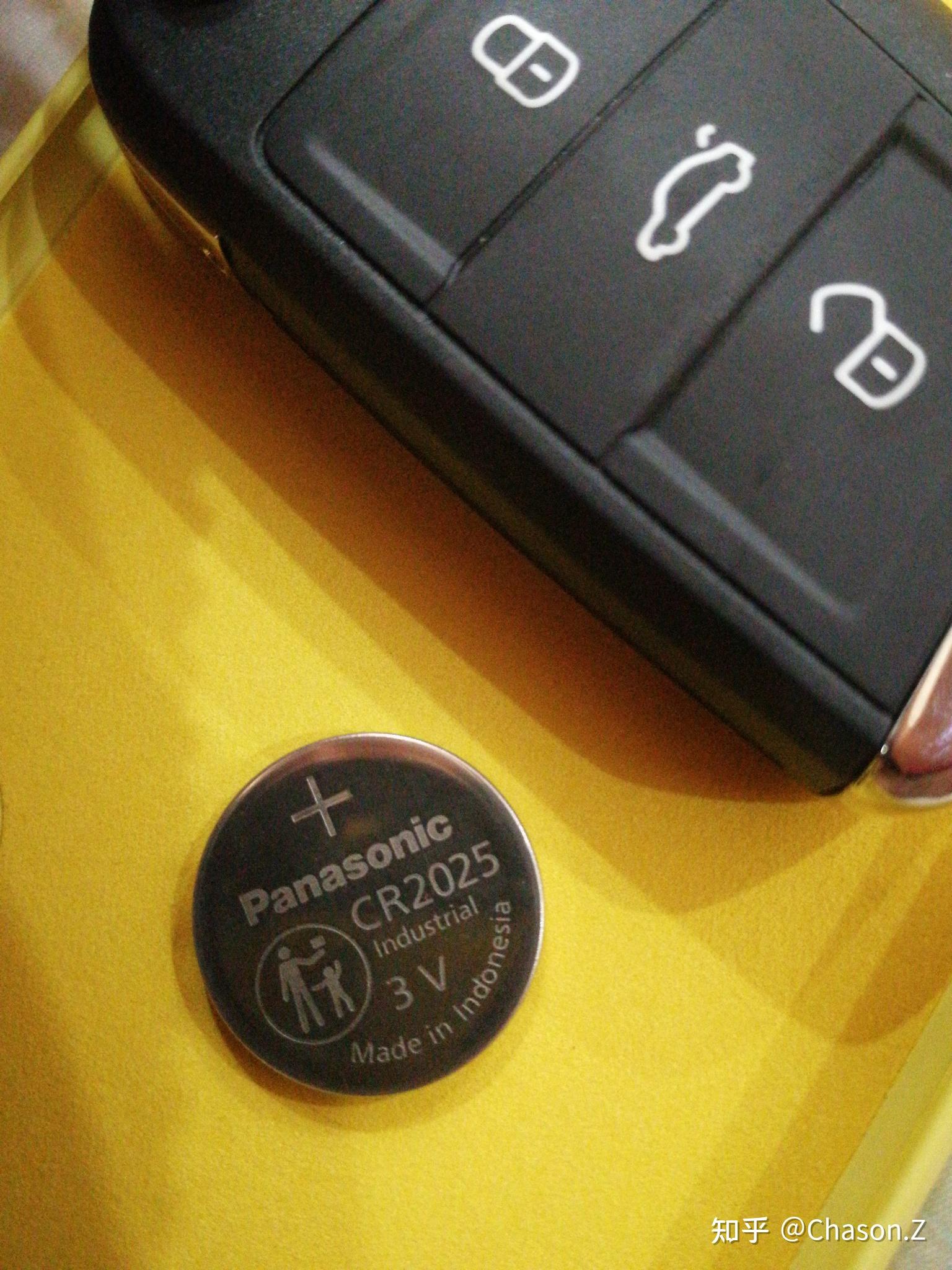 都是上汽的车大众朗逸和上汽荣威的车钥匙电池型号可不一样