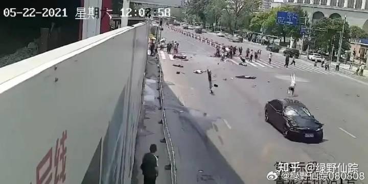 大连宝马车撞人案恶魔刘东被依法执行死刑!