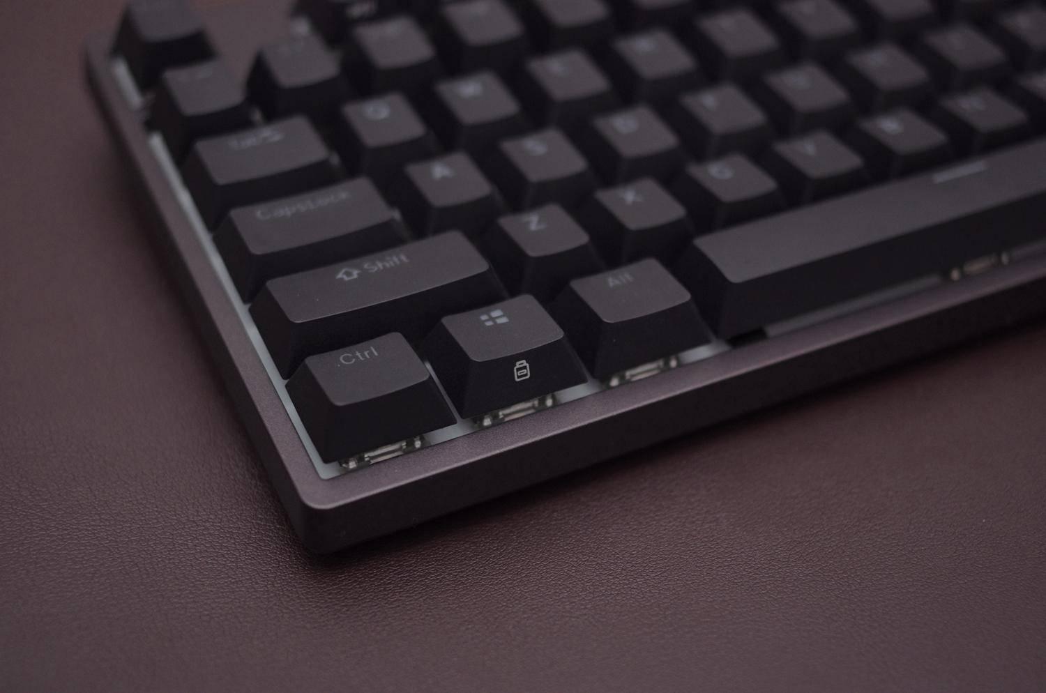 玩游戏怎么选择键盘 v2-ae9000c0af954d9cb0b52a6269637782_r.jpg