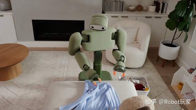 家庭通用机器人进入路线分化期:谁能真正穿过真实家庭?
