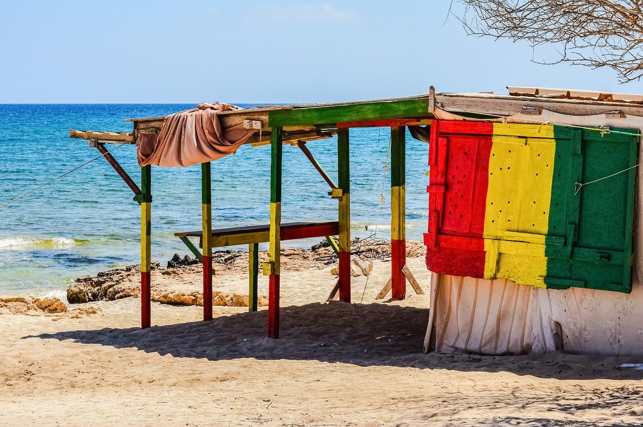 2. 棚顶板材报价