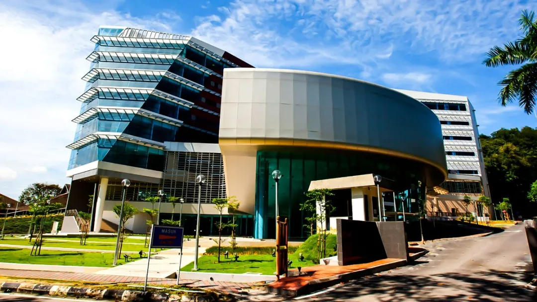 专家称马来西亚正走向"第四波"疫情,qs排名391思特雅大学以研究及创新