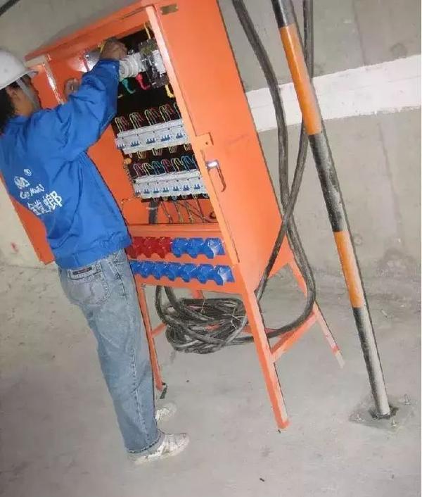 建筑施工现场临时用电配电箱和开关箱的配置及使用规范，图文详解 - 知乎