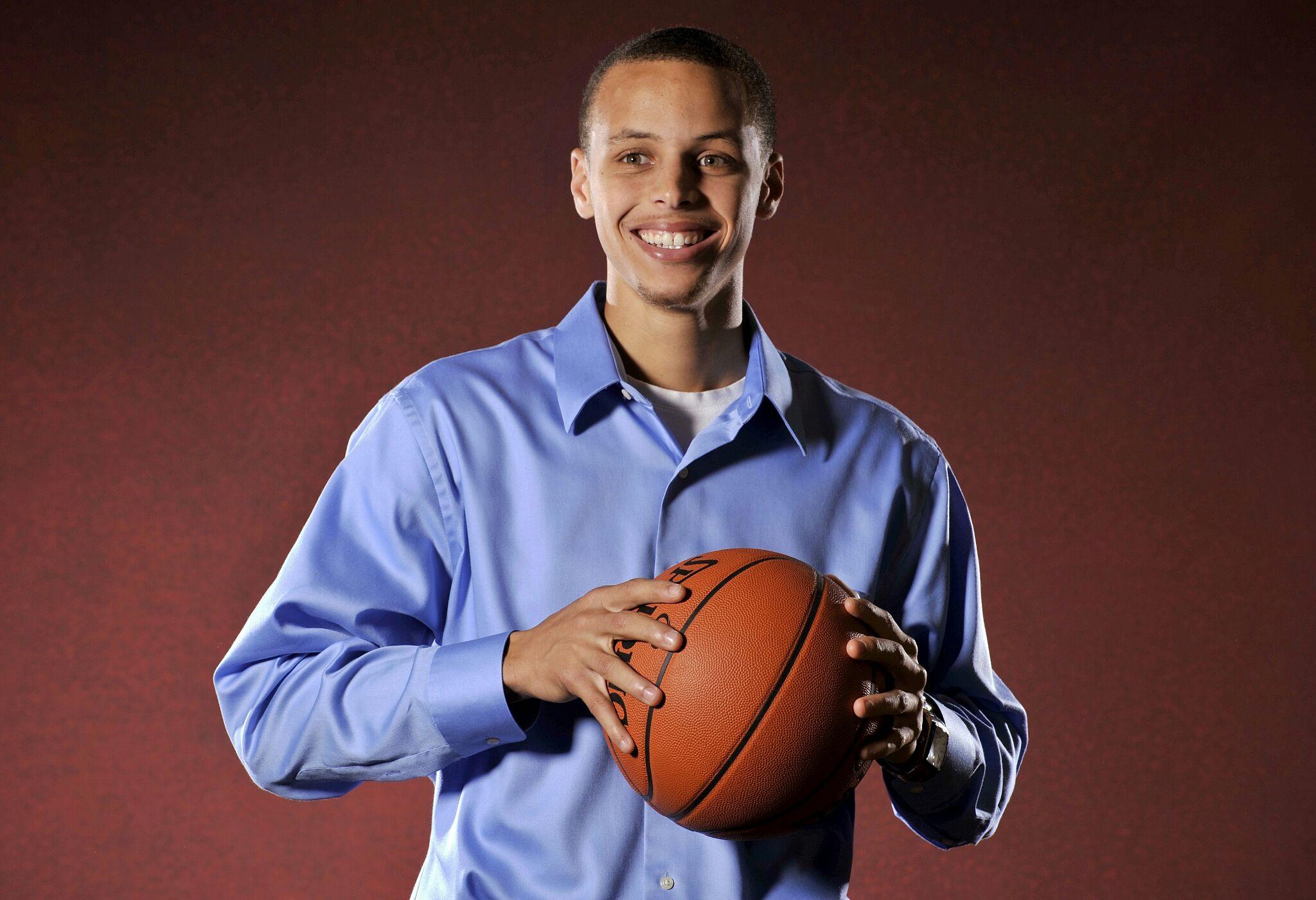 斯蒂芬库里西装集 - 知乎